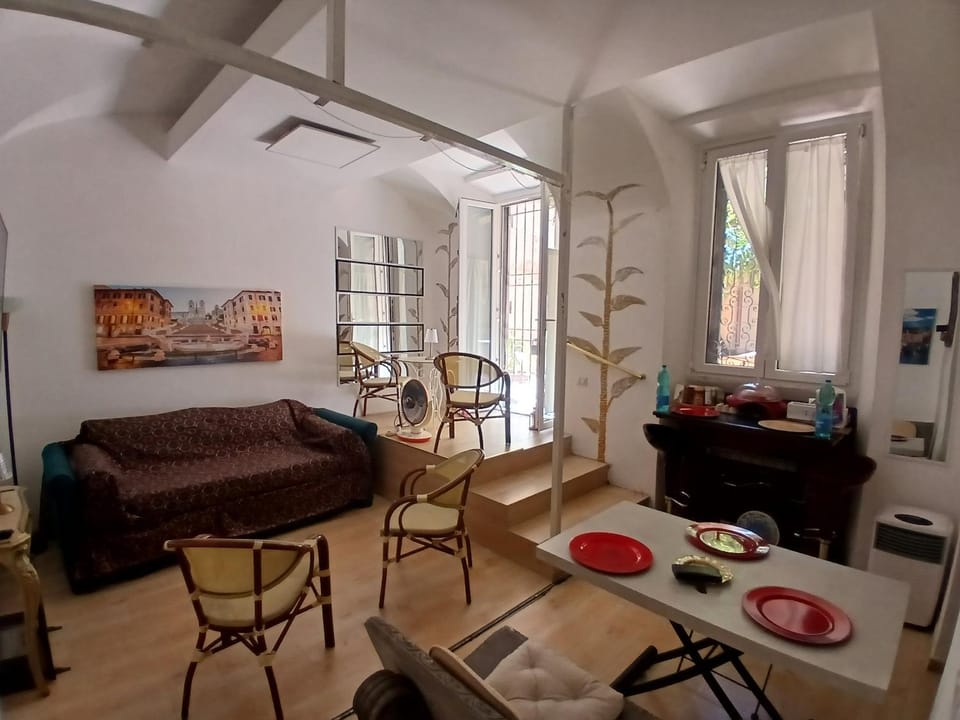 crescenziovaticanflat Apartment in Rome