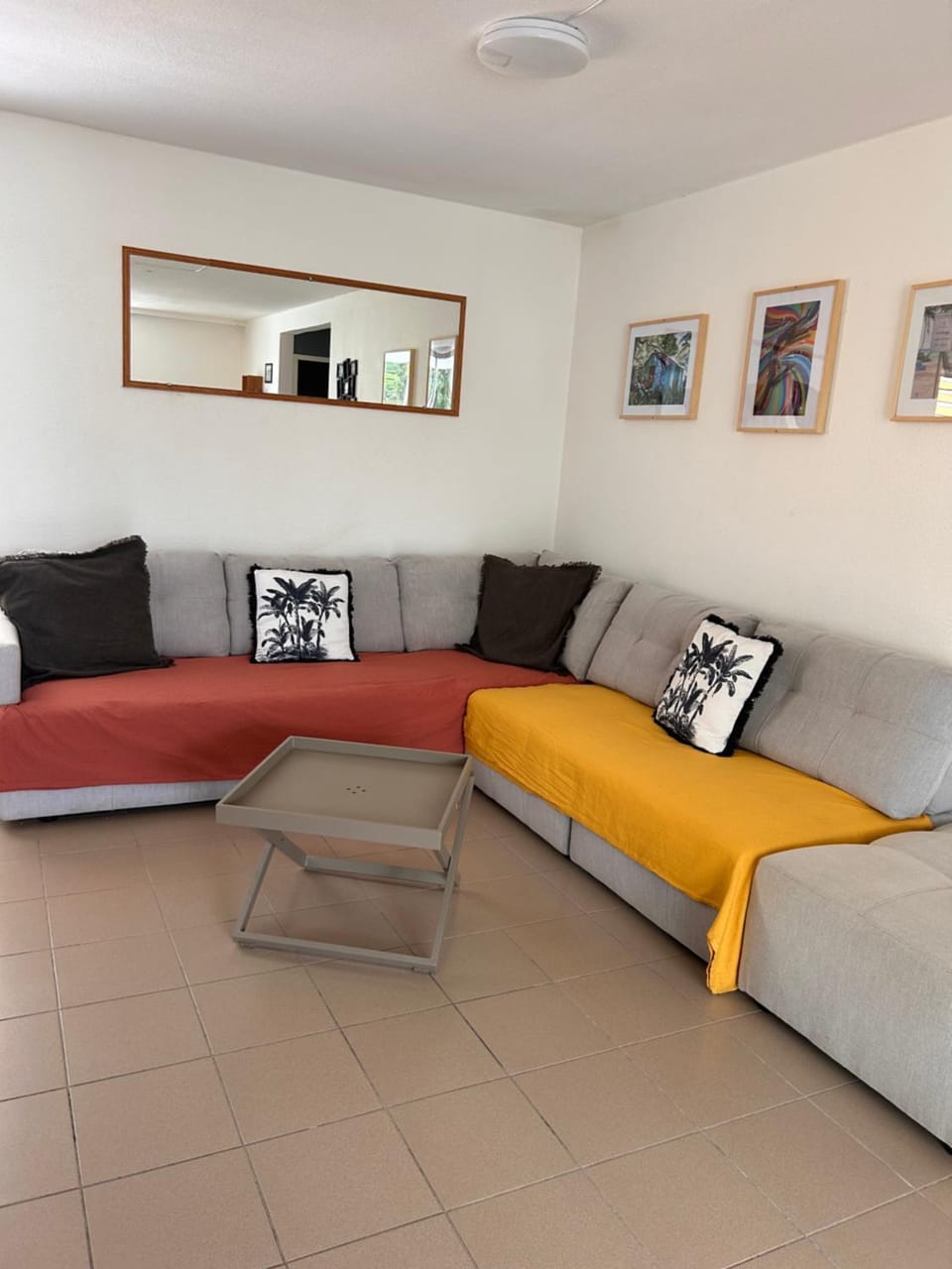 Sainte Anne , Appartement spacieux avec balcon bord de mer Apartment in Sainte-Anne