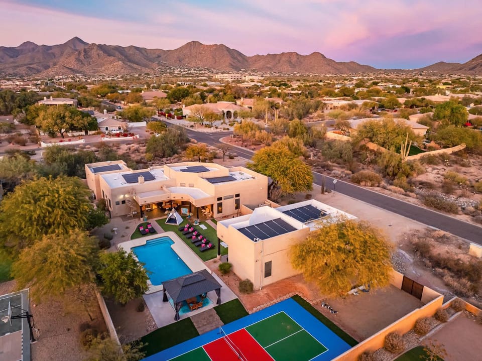 Midnight At The Oasis House in Scottsdale