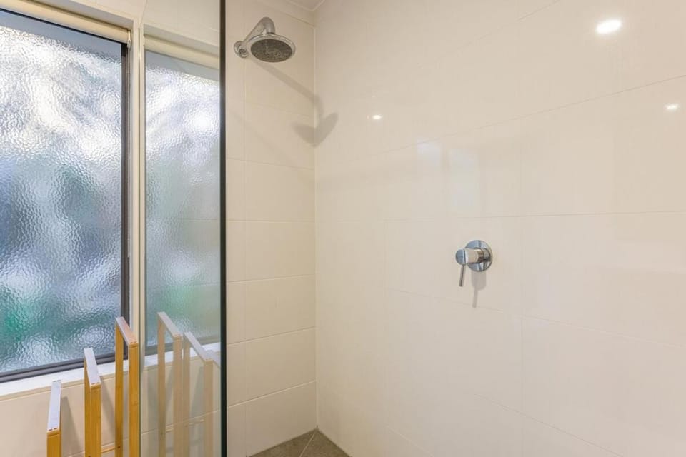 Resort Style in Urban Auckland Villa in Auckland