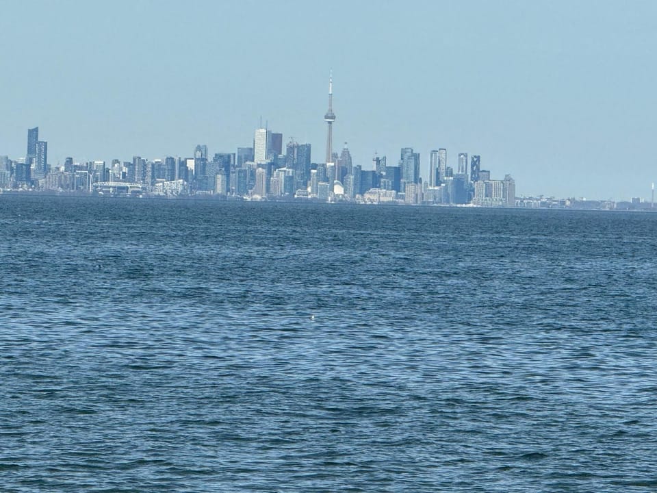 Luxury Apartment Living Apartment in Oakville