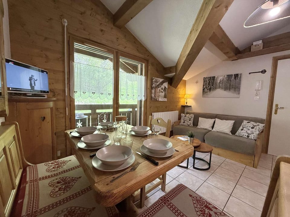 Studio Cabine Mezzanine à Praz-Sur-Arly, proche pistes et lac, parking, balcon, 6 pers. - FR-1-603-105 Cabin in Megève