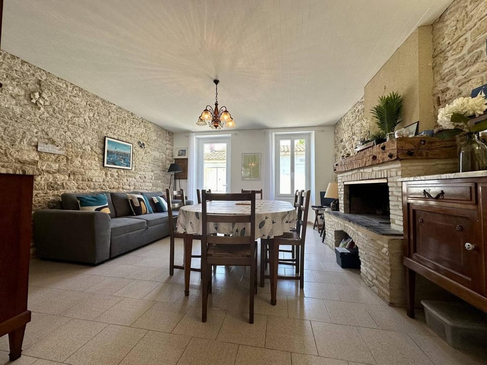Maison paisible à Saint-Georges-d'Oléron - 7 couchages - FR-1-246A-328 House in Saint-Georges-d'Oléron