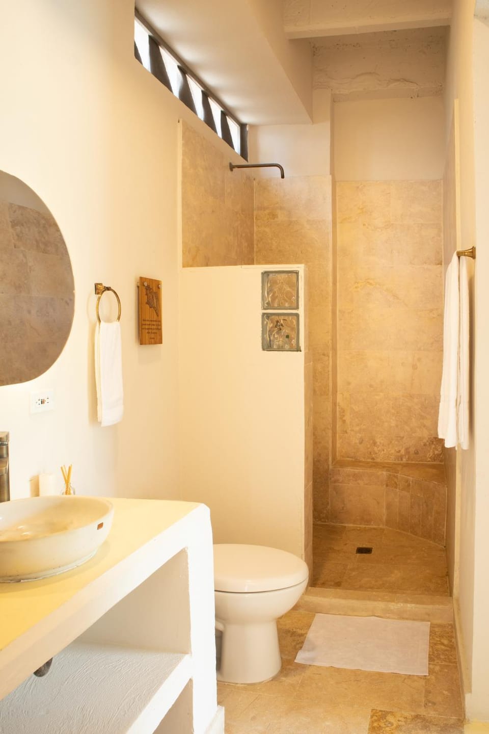 Shower, Bathroom, towels