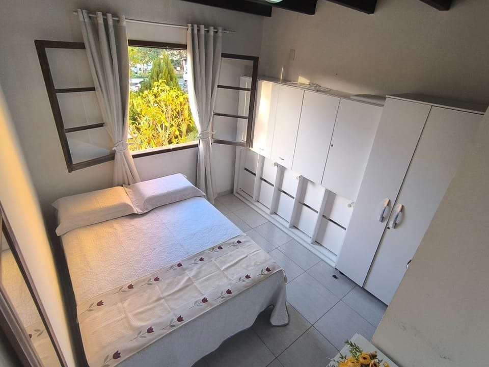 Bed, Photo of the whole room, Bedroom, flat iron, locker, wardrobe, air conditioner