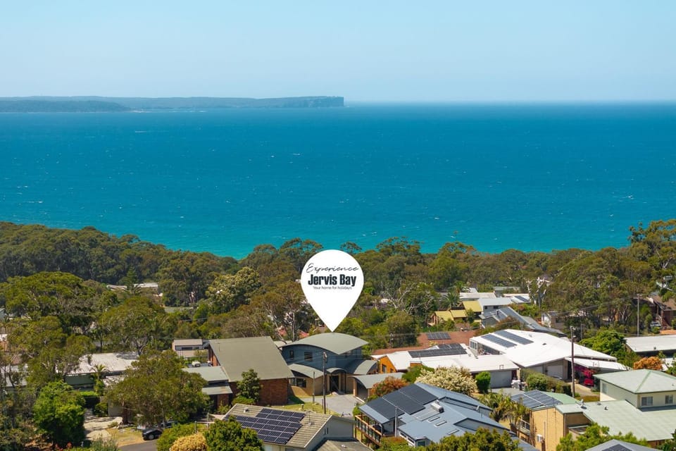Blue Point House by Experience Jervis Bay House in Vincentia
