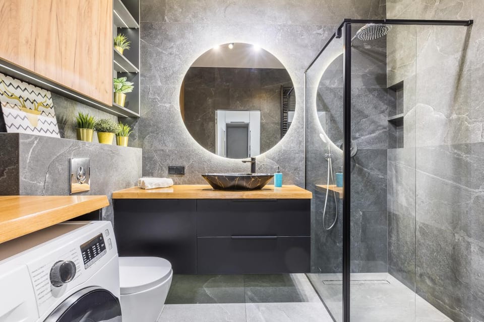 Shower, Bathroom, Decorative detail, flat iron