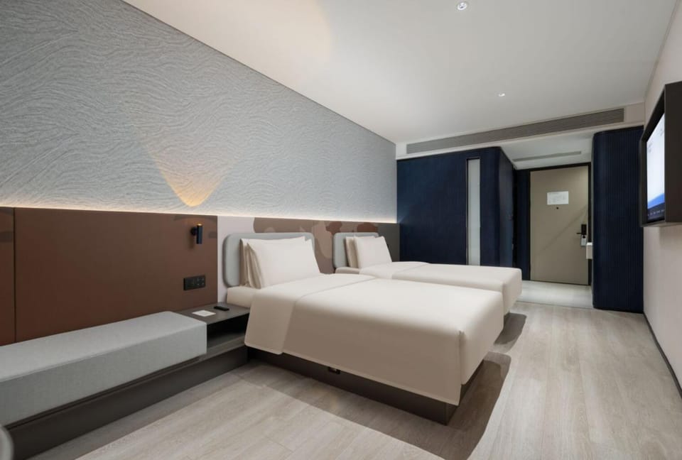 Bed, Breakfast