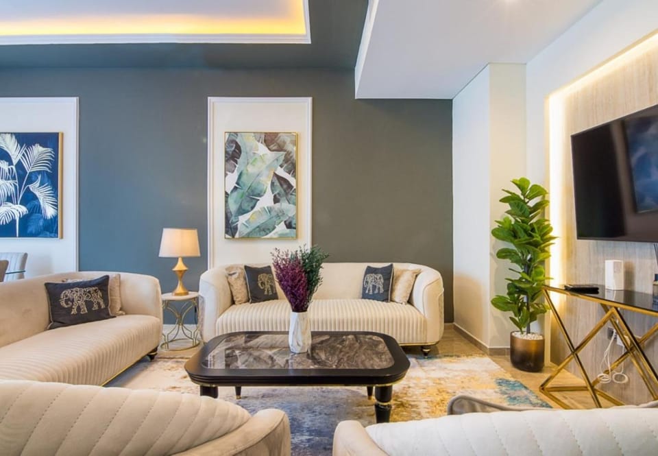 Communal lounge/ TV room, Living room