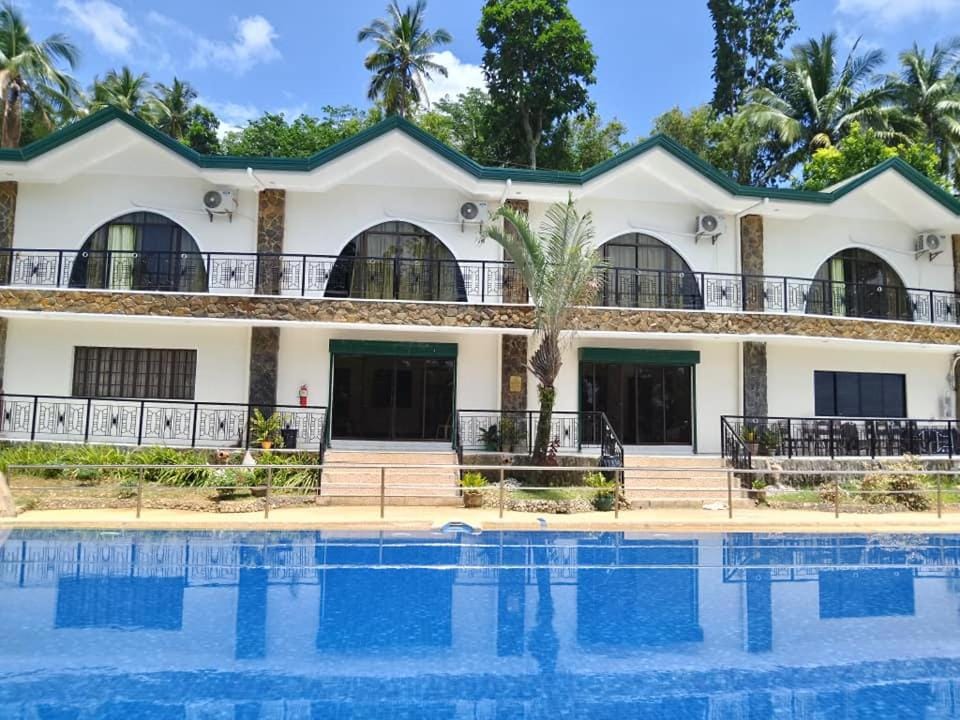 Hidden Valley Mountain and Wavepool Resort Resort in Central Visayas