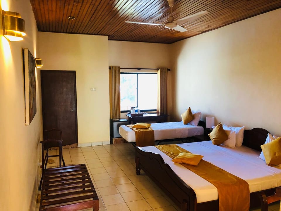 Seating area, Bedroom