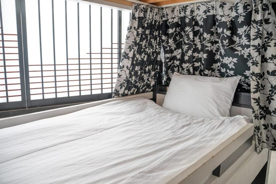 bunk bed