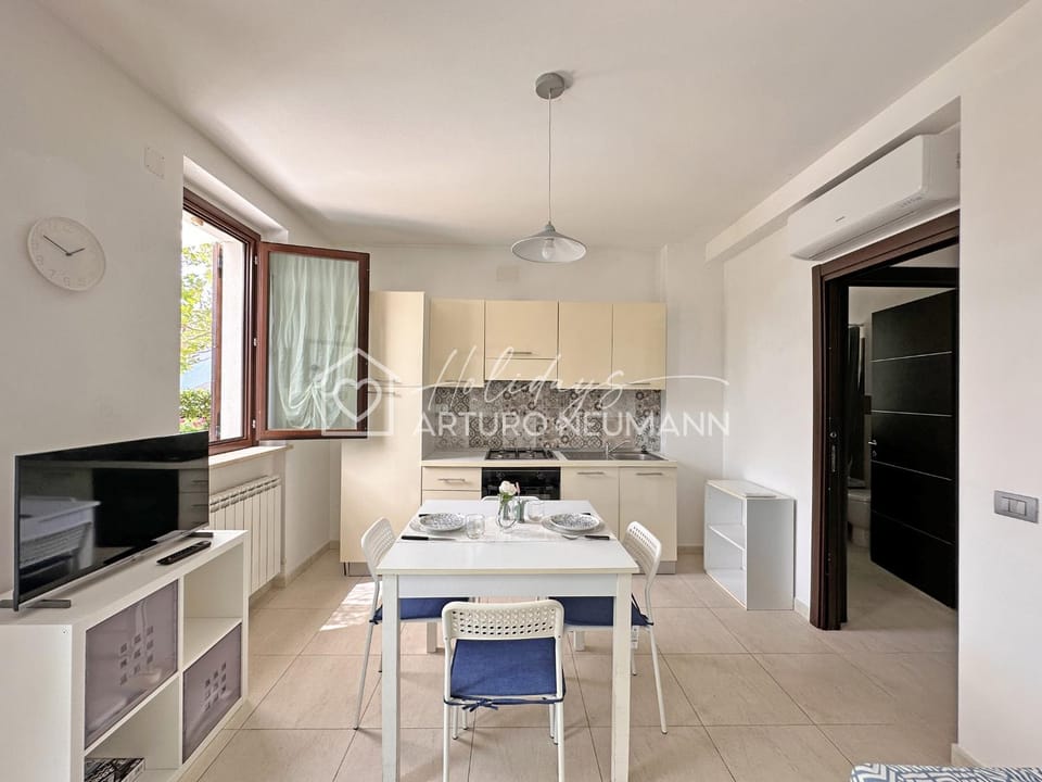 TV and multimedia, Kitchen or kitchenette, Dining area