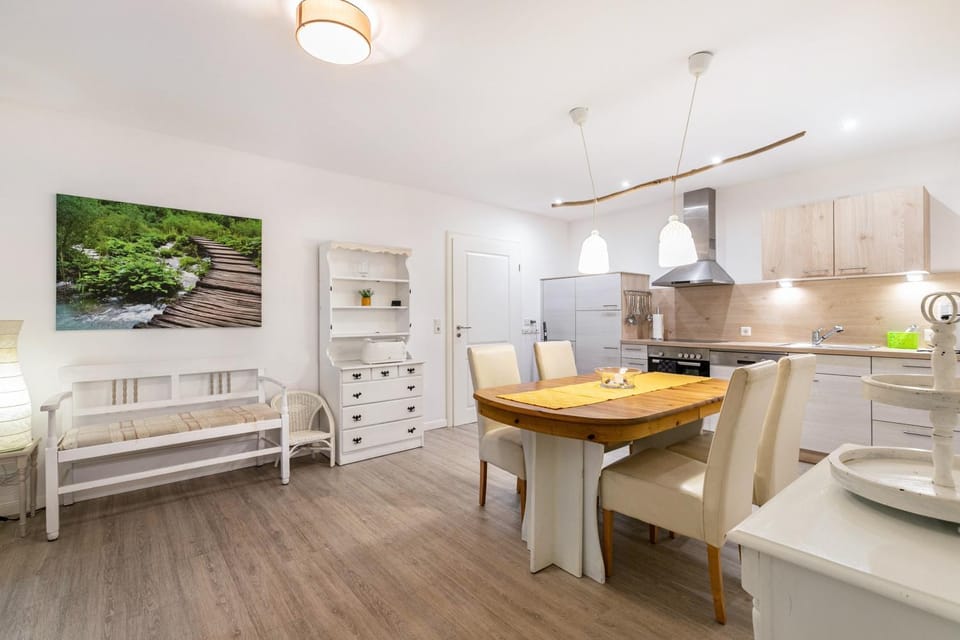 Property building, Kitchen or kitchenette, Living room
