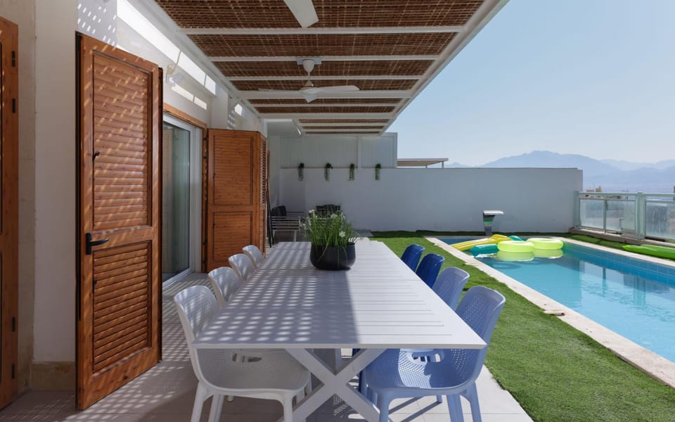 Patio, Swimming pool