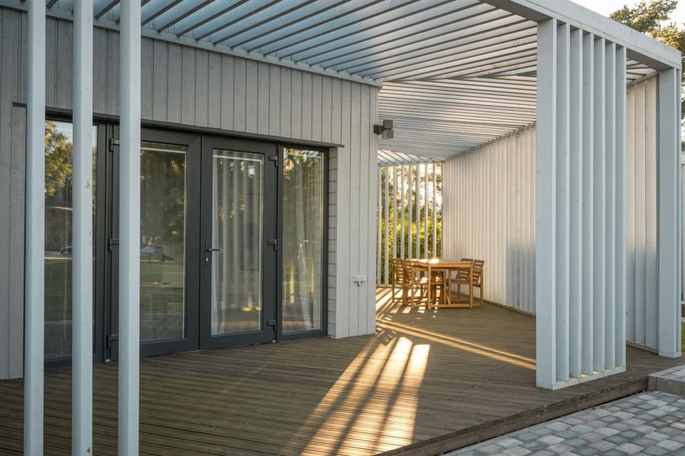 Patio, Day, Balcony/Terrace