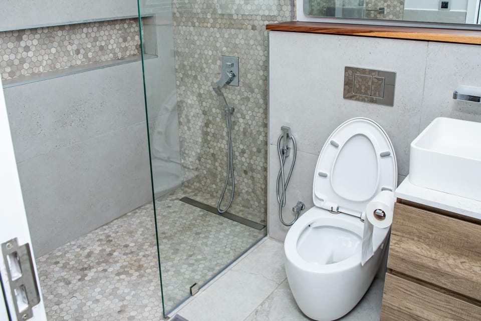 Shower, Toilet, Bathroom