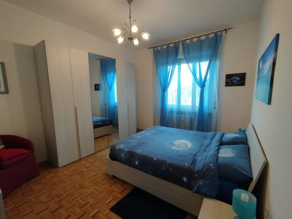 Property building, Living room, Bedroom