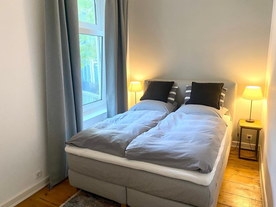 Bed, Bedroom