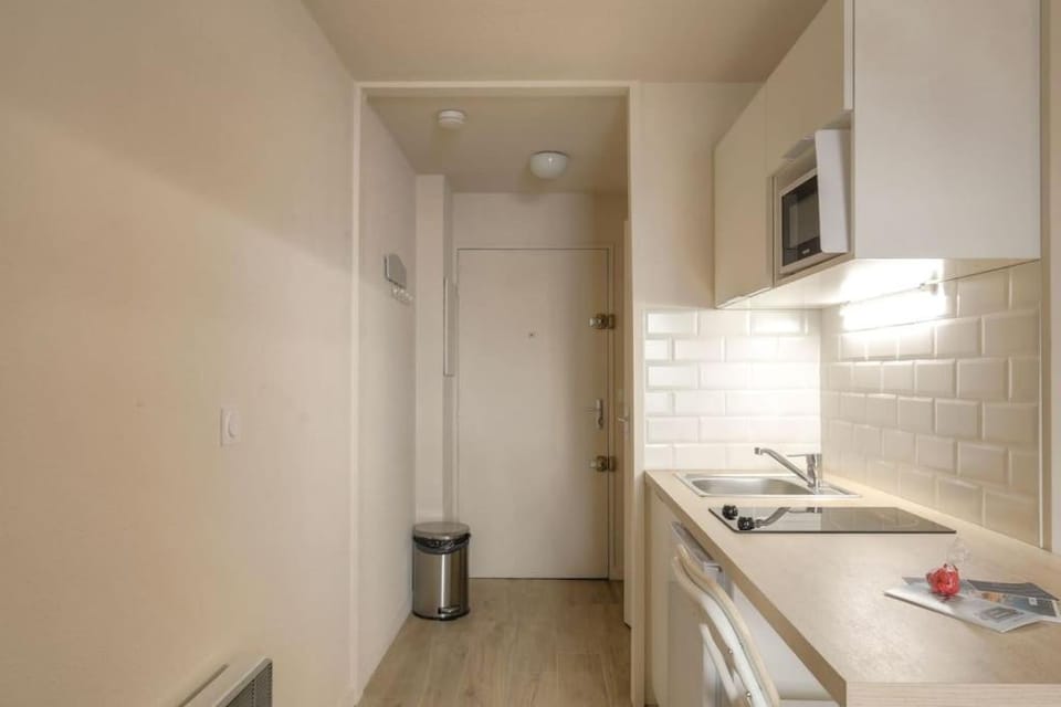 Studio harmonieux pour 2 personnes - Lyon 3 Apartment in Lyon