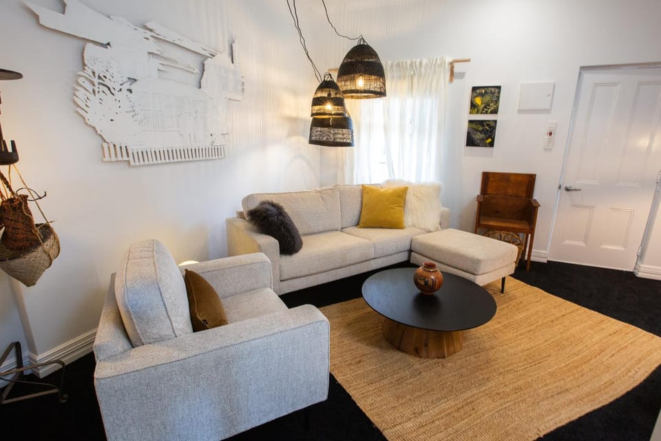 Facade/entrance, Living room, Seating area