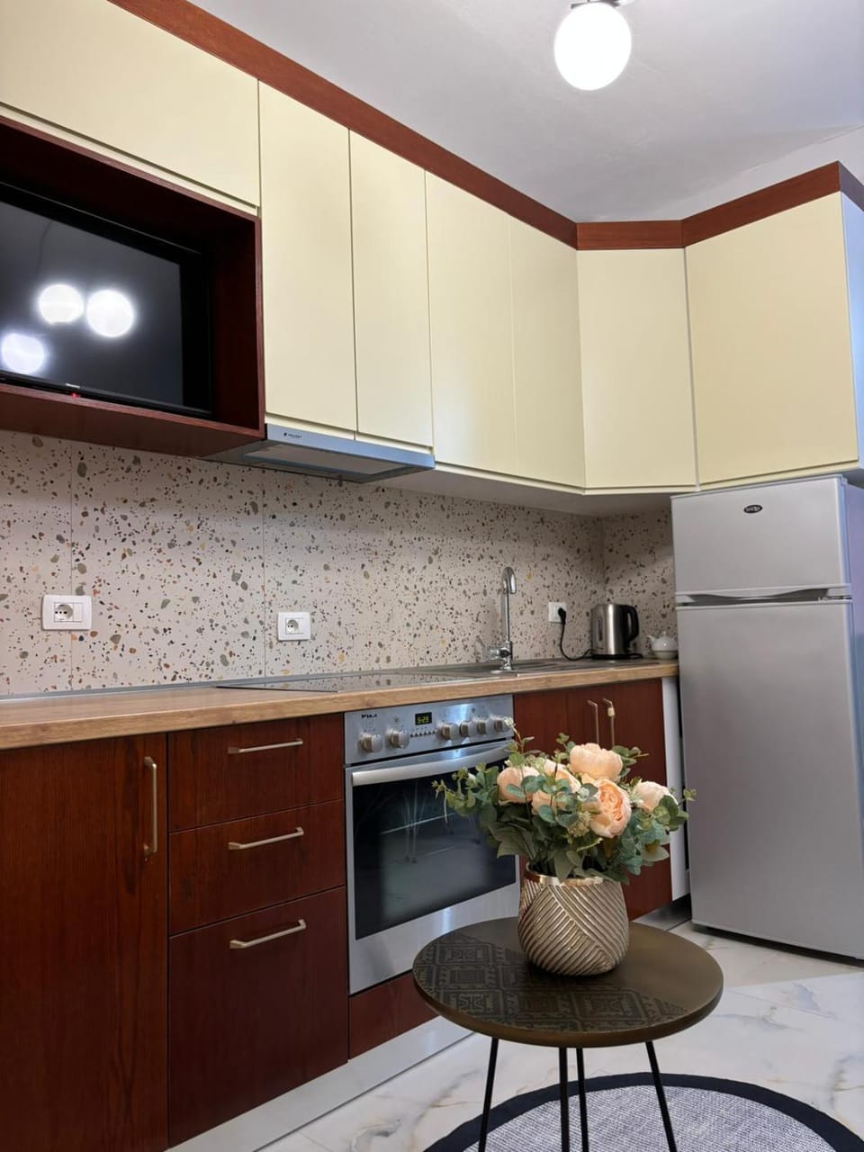 Property building, Kitchen or kitchenette, Breakfast, oven, kitchen, kitchen