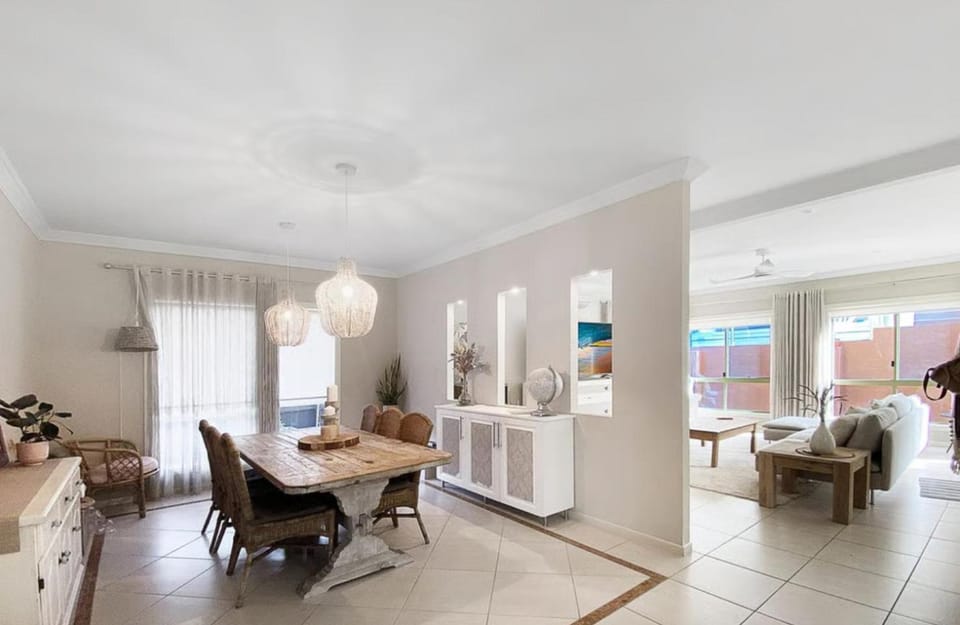 Family Entertainer with Pool - Luxury Holiday House in Lennox Head House in Lennox Head