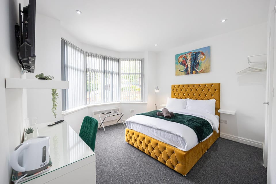 The Kent- Luxury Rooms Bed and Breakfast in Manchester