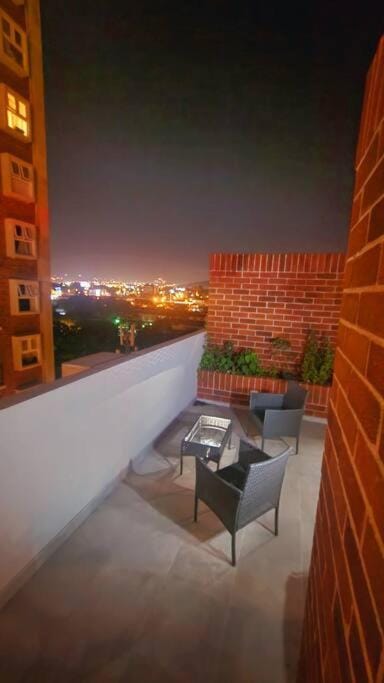 Night, Balcony/Terrace