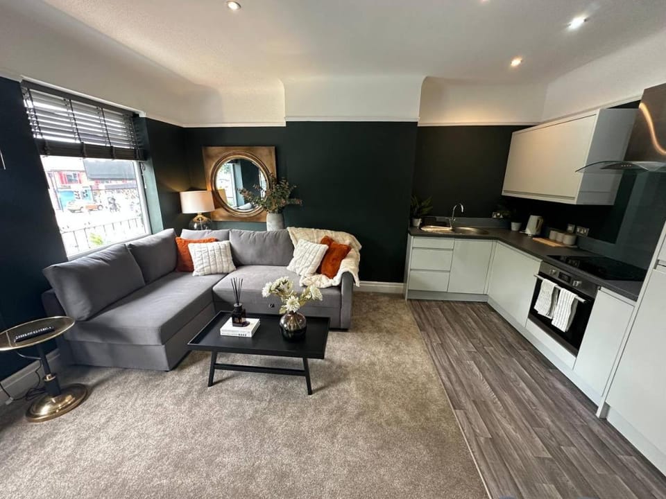 Kitchen or kitchenette, Living room
