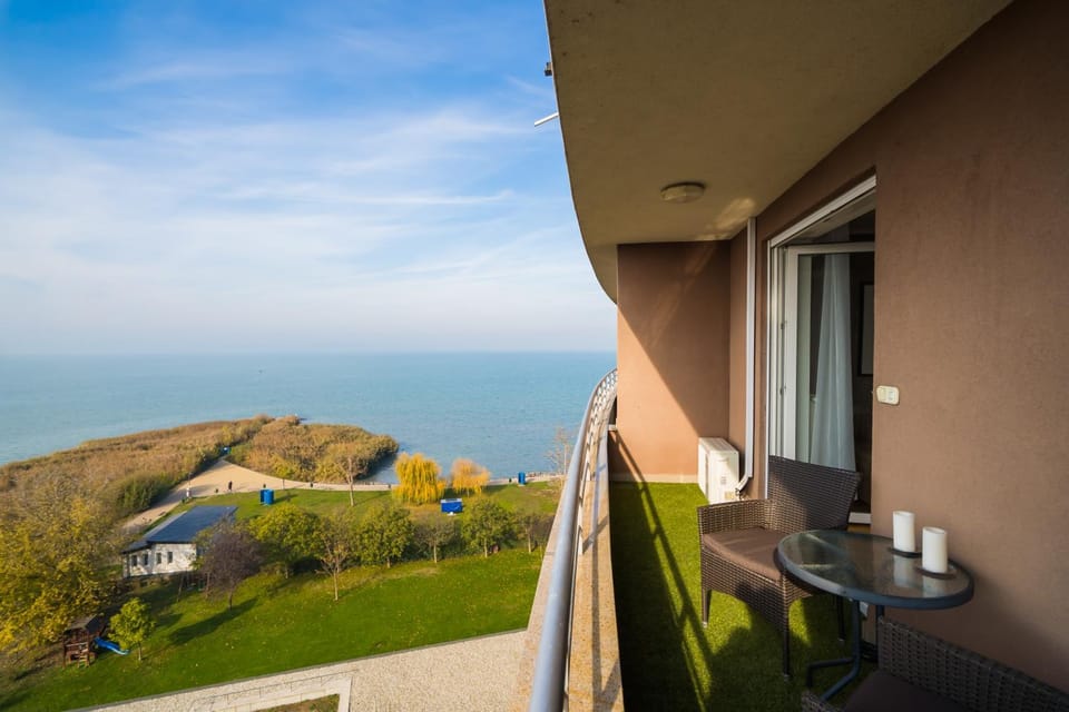 View (from property/room), Balcony/Terrace