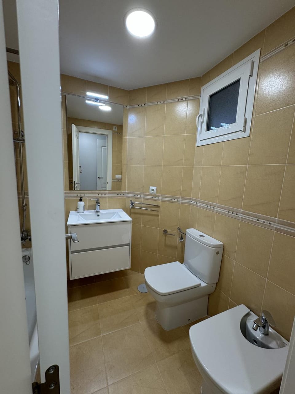 Apartamento con piscina frente al mar en Mojácar playa para familias y parejas de más de 30 años Apartment in Andalusia