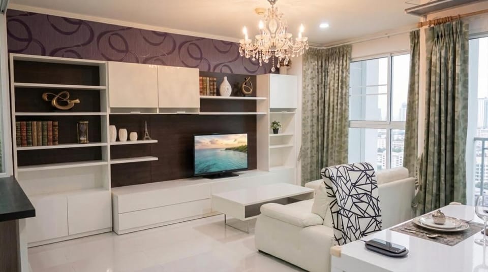 Bed, Library, Kitchen or kitchenette, Living room, Photo of the whole room, Seating area, Dining area, Bedroom