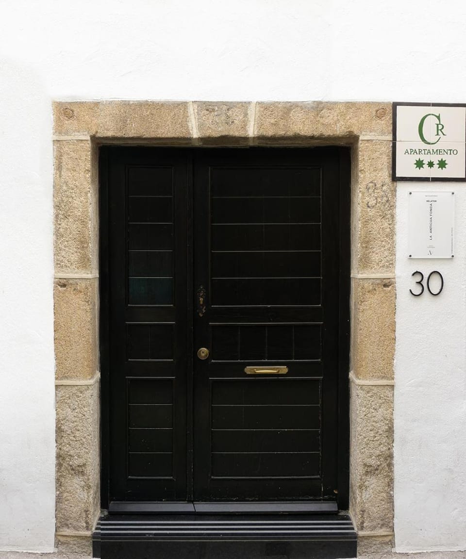 Property building, Facade/entrance