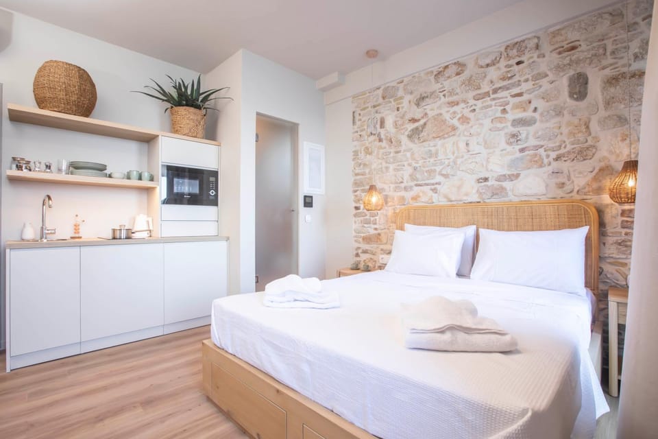 Bed, Kitchen or kitchenette, Photo of the whole room, Bedroom