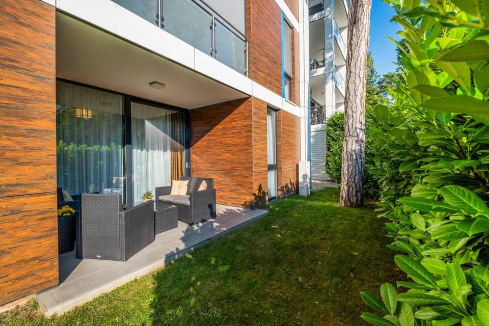 Day, Garden, Garden, View (from property/room), Balcony/Terrace, Balcony/Terrace, Garden view