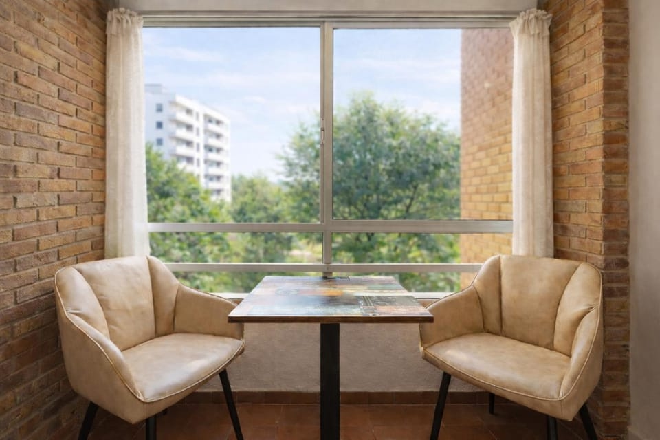 Atocha Apartments, Central Location Terrace, Kitchen, Fast WiFi, metro nearby Apartment in Madrid