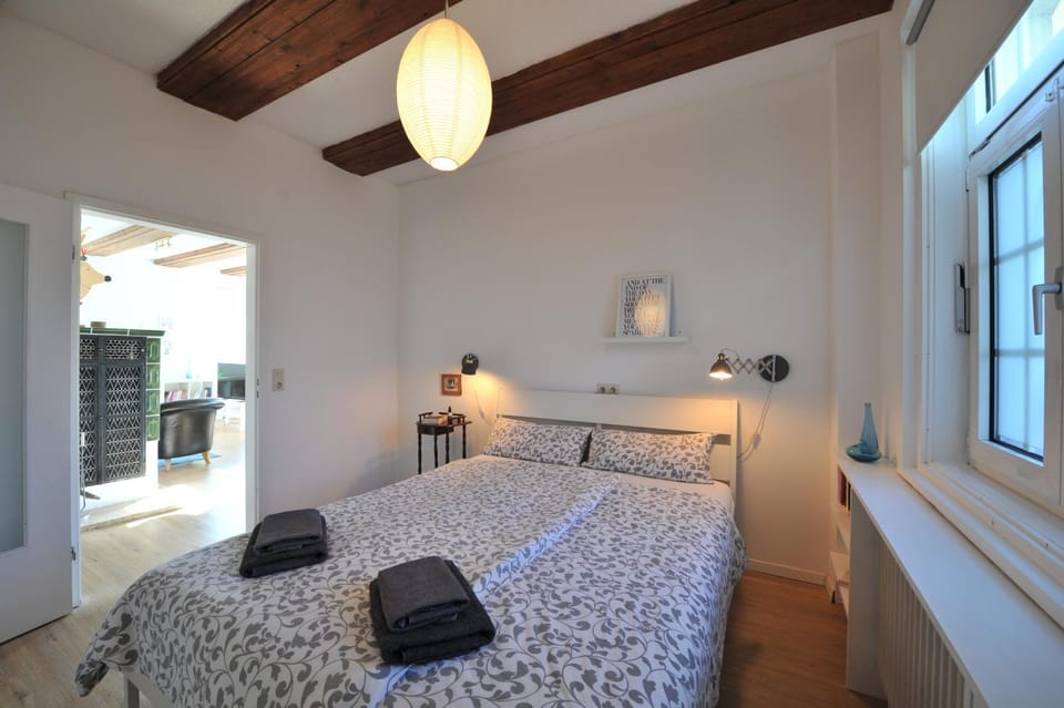 Property building, Living room, Bedroom