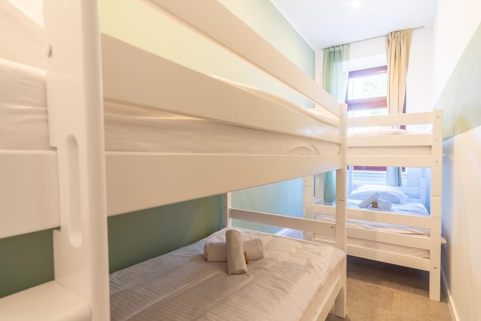 Photo of the whole room, Bedroom, bunk bed