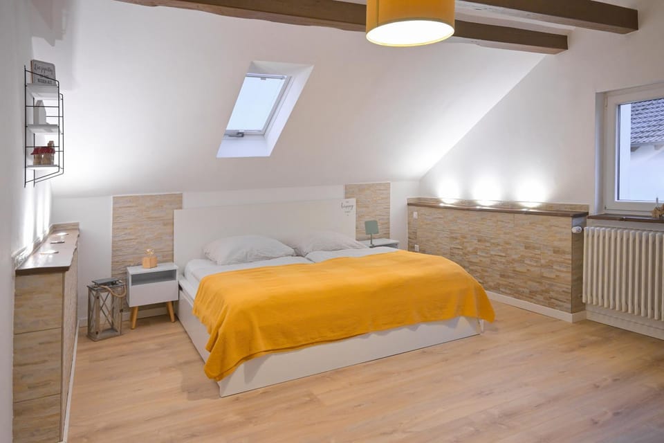 Bed, Bedroom
