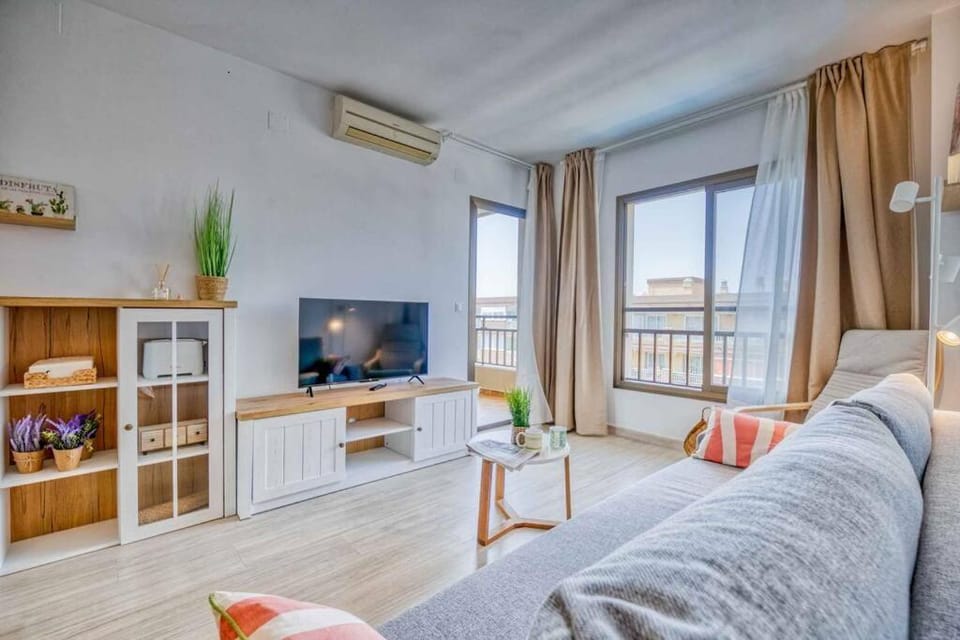 118 - Modern Beachfront Apartment Apartment in Fuengirola