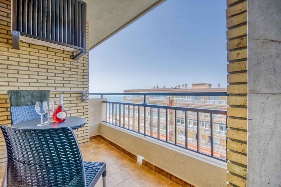 118 - Modern Beachfront Apartment Apartment in Fuengirola
