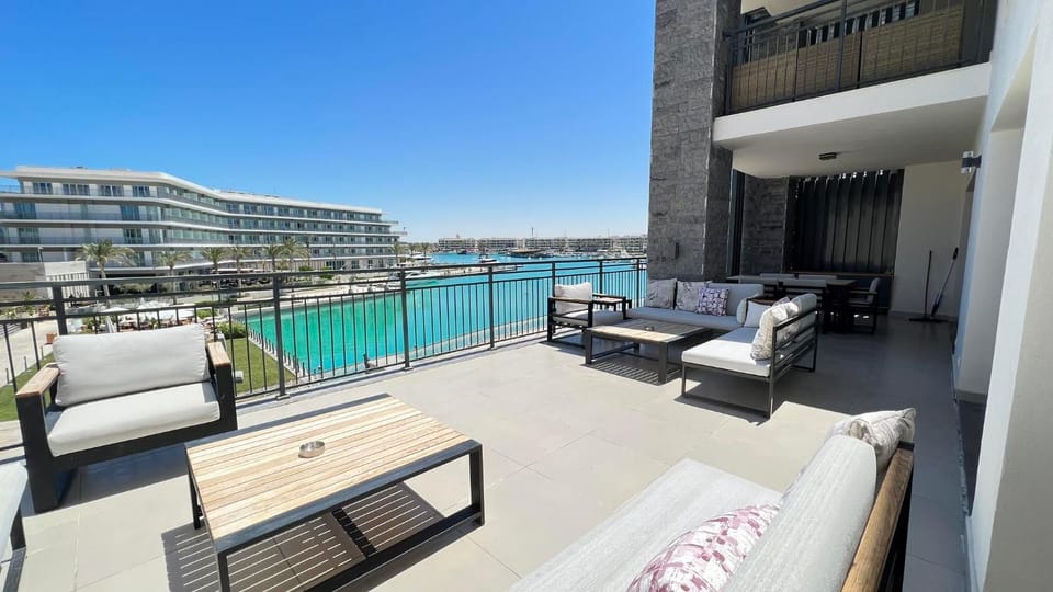 Day, Natural landscape, View (from property/room), Balcony/Terrace