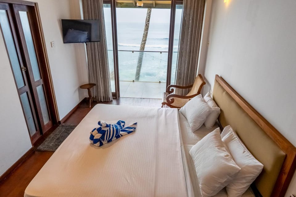 Bed, TV and multimedia, Photo of the whole room, Seating area