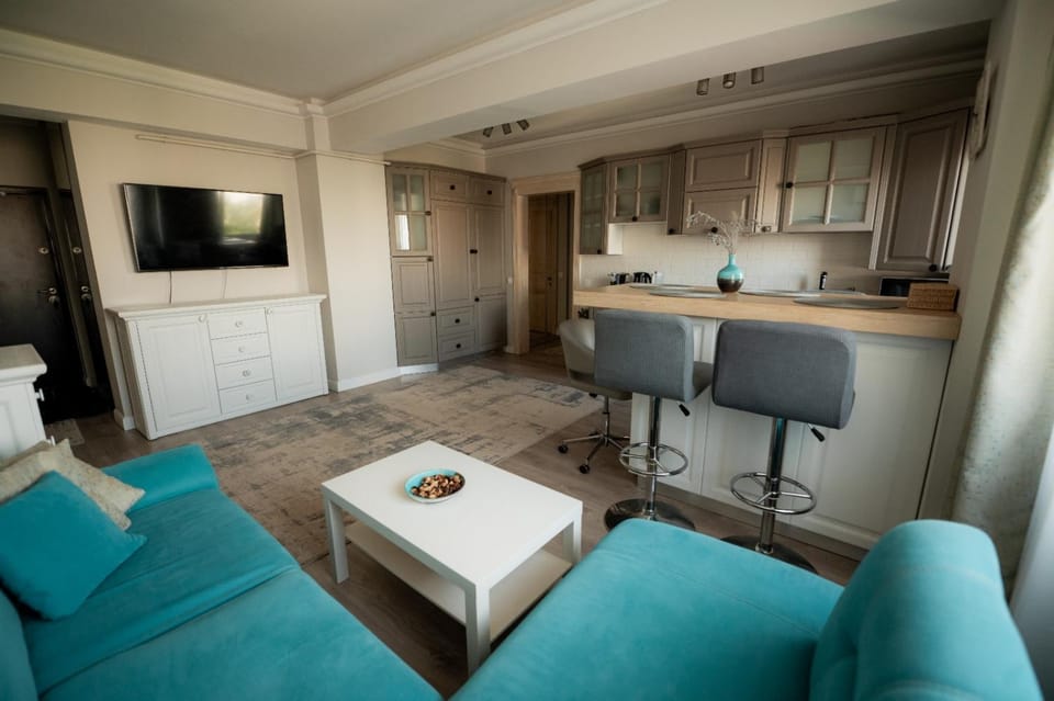 Silver Apartments near Airport&Mall Apartment in Romania