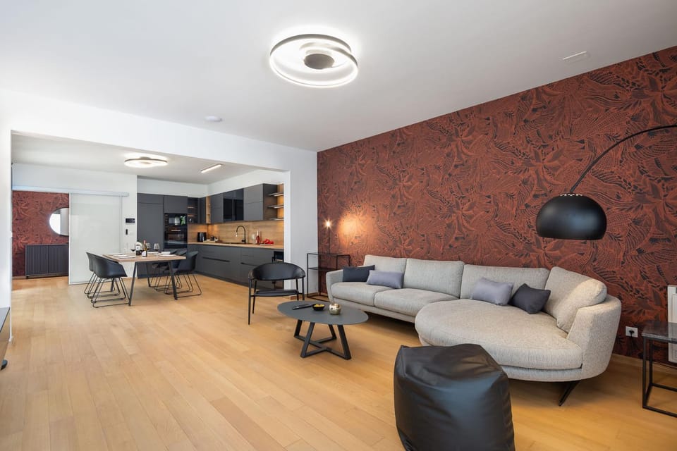 Kitchen or kitchenette, Living room, Seating area