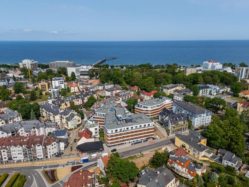 Property building, Bird's eye view, View (from property/room), City view, Sea view