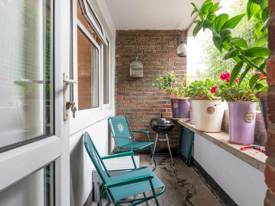 Patio, Garden, Balcony/Terrace, Living room