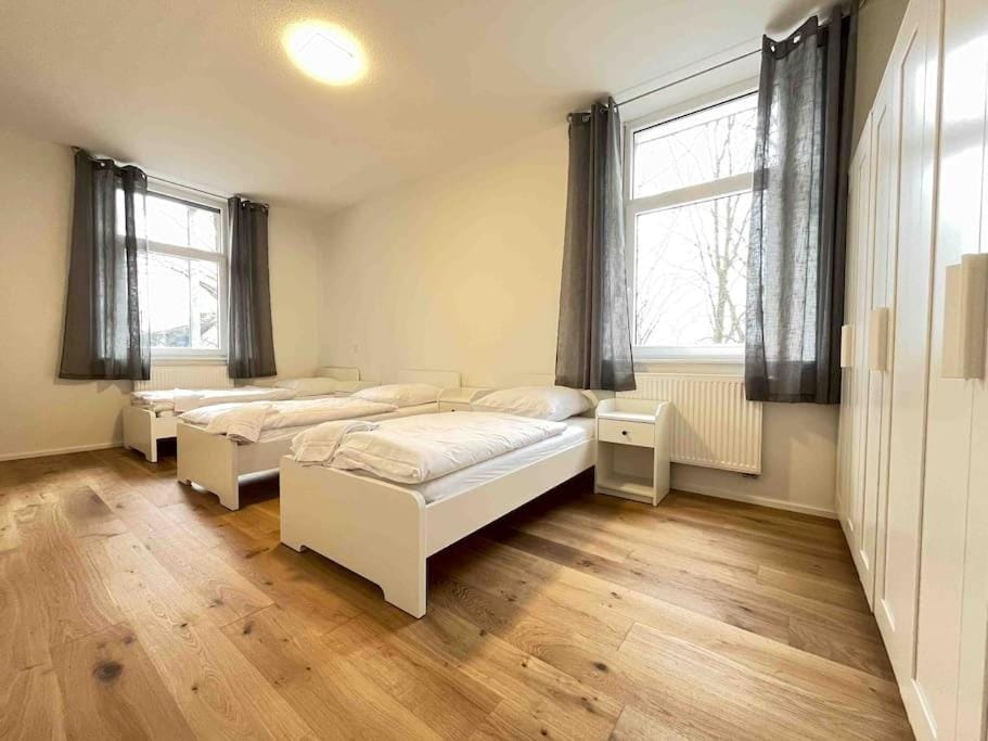 AM1036 - Moderne Monteurwohnung mit Balkon Apartment in Bavaria