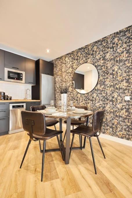 Gran Via Style Apartment in Centro